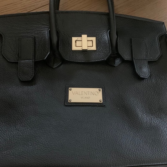 Valentino by Mario Valentino - Picture 5 of 8